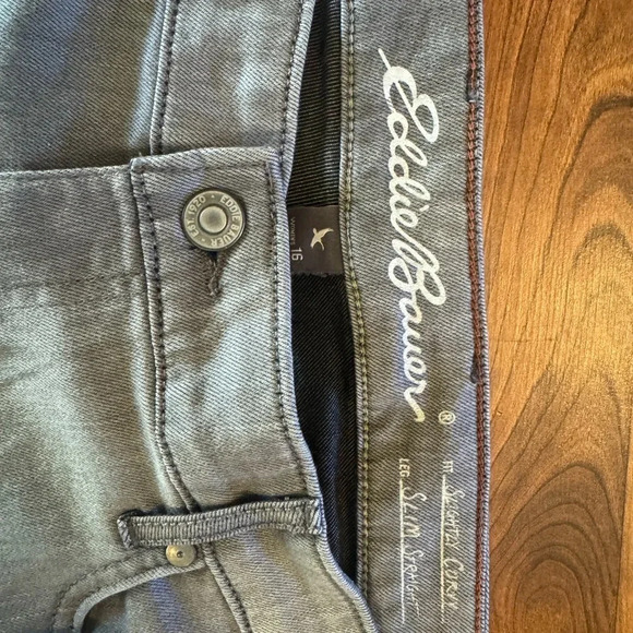 Womens size 16 x 30 length Eddie Bauer gray slight curvy straight leg - Picture 8 of 8